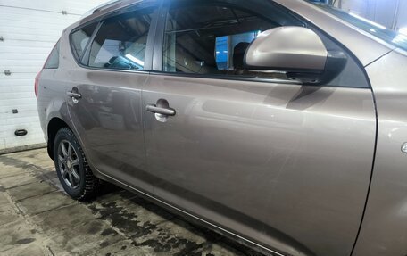 KIA cee'd I рестайлинг, 2009 год, 650 000 рублей, 7 фотография