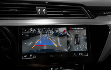 Audi e-tron Sportback I, 2020 год, 4 500 000 рублей, 23 фотография