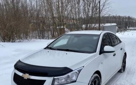 Chevrolet Cruze II, 2010 год, 670 000 рублей, 1 фотография