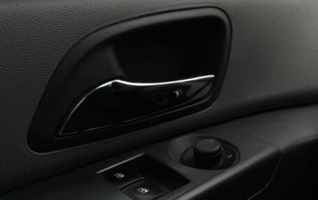 Chevrolet Cruze II, 2010 год, 670 000 рублей, 14 фотография