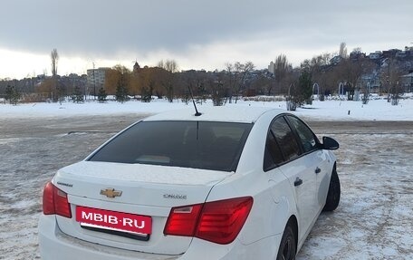 Chevrolet Cruze II, 2010 год, 670 000 рублей, 7 фотография