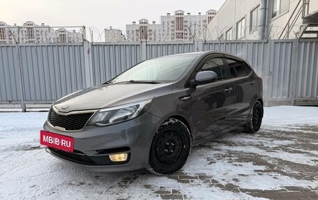 KIA Rio III рестайлинг, 2016 год, 990 000 рублей, 2 фотография
