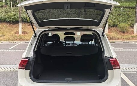 Volkswagen Tiguan II, 2020 год, 2 150 000 рублей, 8 фотография