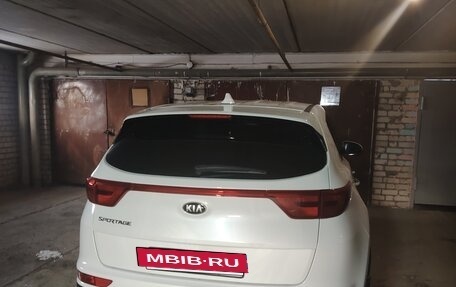 KIA Sportage IV рестайлинг, 2018 год, 2 000 000 рублей, 5 фотография