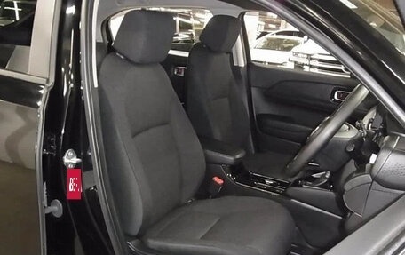 Honda Vezel, 2023 год, 1 634 777 рублей, 11 фотография