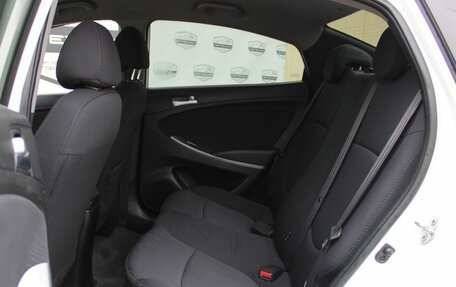 Hyundai Solaris II рестайлинг, 2015 год, 910 000 рублей, 20 фотография