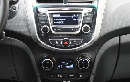 Hyundai Solaris II рестайлинг, 2015 год, 910 000 рублей, 14 фотография