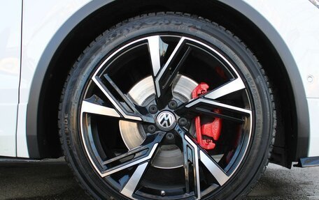 Volkswagen Tiguan II, 2021 год, 4 700 000 рублей, 10 фотография