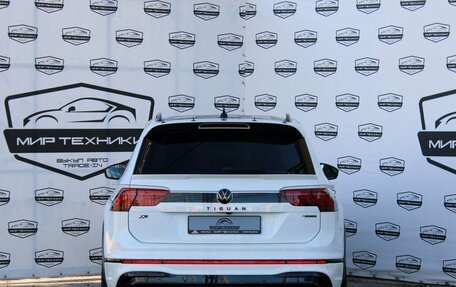 Volkswagen Tiguan II, 2021 год, 4 700 000 рублей, 6 фотография