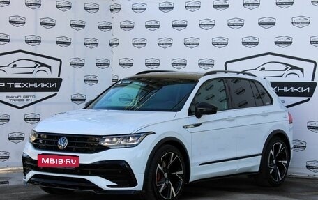 Volkswagen Tiguan II, 2021 год, 4 700 000 рублей, 2 фотография