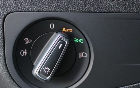 Volkswagen Tiguan II, 2021 год, 4 700 000 рублей, 28 фотография