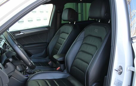 Volkswagen Tiguan II, 2021 год, 4 700 000 рублей, 21 фотография