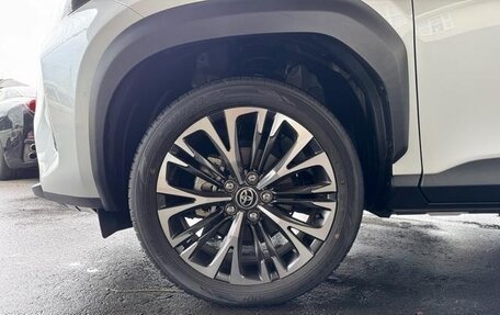 Toyota Yaris Cross, 2023 год, 1 930 777 рублей, 12 фотография