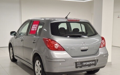 Nissan Tiida, 2010 год, 850 000 рублей, 11 фотография