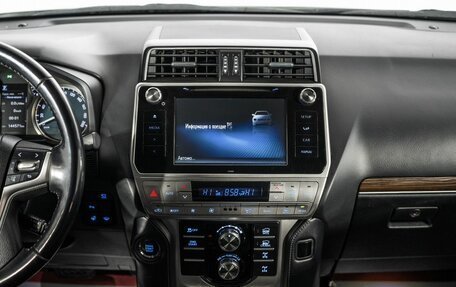 Toyota Land Cruiser Prado 150 рестайлинг 2, 2020 год, 6 400 000 рублей, 11 фотография