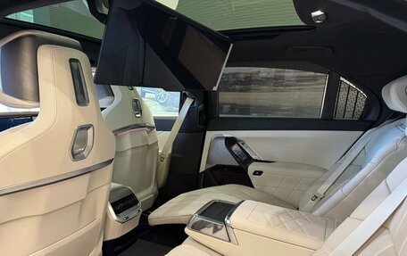 BMW 7 серия, 2025 год, 21 490 000 рублей, 10 фотография