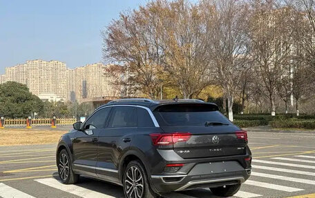 Volkswagen T-Roc I, 2021 год, 1 279 000 рублей, 4 фотография