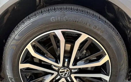 Volkswagen T-Roc I, 2021 год, 1 279 000 рублей, 15 фотография