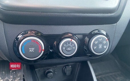 KIA Rio III рестайлинг, 2015 год, 730 000 рублей, 17 фотография