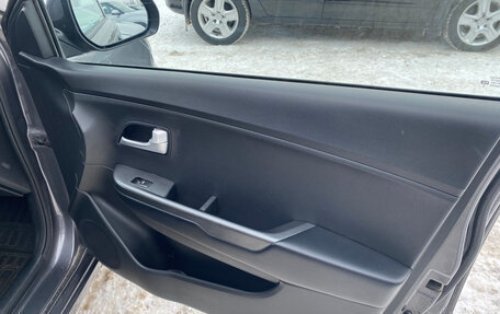 KIA Rio III рестайлинг, 2015 год, 730 000 рублей, 23 фотография