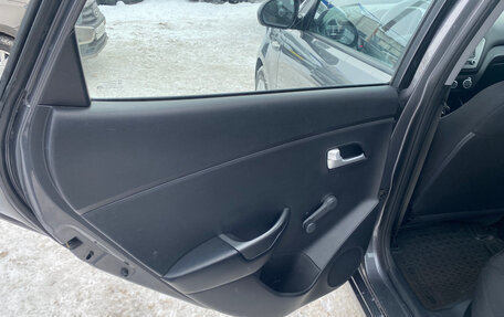 KIA Rio III рестайлинг, 2015 год, 730 000 рублей, 19 фотография