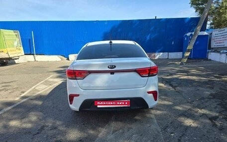 KIA Rio IV, 2017 год, 950 000 рублей, 4 фотография