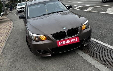 BMW 5 серия, 2004 год, 1 455 555 рублей, 1 фотография