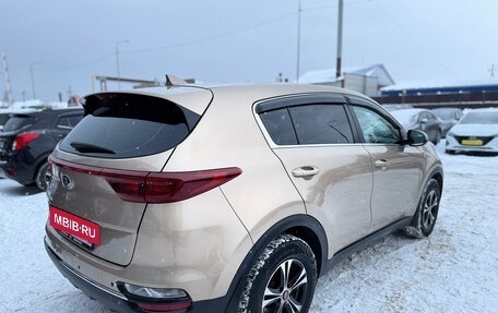 KIA Sportage IV рестайлинг, 2018 год, 2 000 000 рублей, 7 фотография