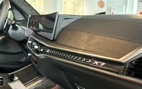 BMW X7, 2025 год, 17 000 000 рублей, 25 фотография