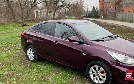 Hyundai Solaris II рестайлинг, 2012 год, 735 000 рублей, 3 фотография