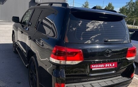 Toyota Land Cruiser 200, 2016 год, 6 100 000 рублей, 2 фотография