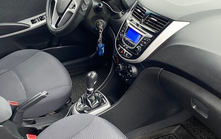 Hyundai Solaris II рестайлинг, 2012 год, 735 000 рублей, 8 фотография