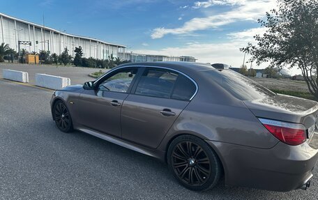 BMW 5 серия, 2004 год, 1 455 555 рублей, 17 фотография