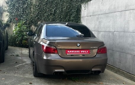 BMW 5 серия, 2004 год, 1 455 555 рублей, 18 фотография