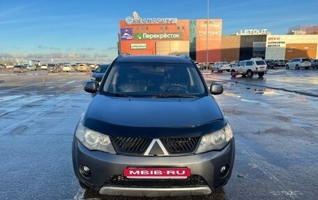 Mitsubishi Outlander III рестайлинг 3, 2008 год, 715 000 рублей, 2 фотография
