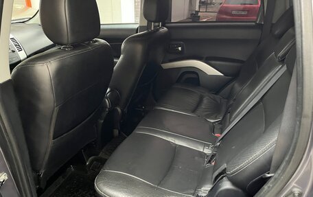 Mitsubishi Outlander III рестайлинг 3, 2008 год, 715 000 рублей, 13 фотография