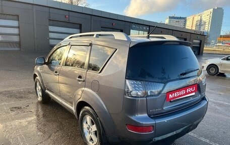 Mitsubishi Outlander III рестайлинг 3, 2008 год, 715 000 рублей, 7 фотография