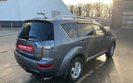 Mitsubishi Outlander III рестайлинг 3, 2008 год, 715 000 рублей, 5 фотография