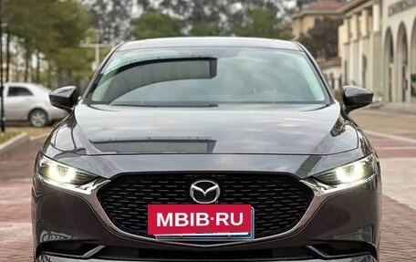 Mazda 3, 2022 год, 1 800 000 рублей, 2 фотография