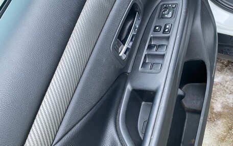 Mitsubishi Outlander III рестайлинг 3, 2014 год, 1 300 000 рублей, 8 фотография