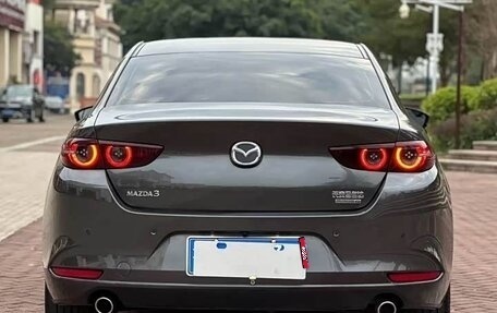 Mazda 3, 2022 год, 1 800 000 рублей, 16 фотография