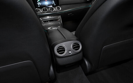 Mercedes-Benz E-Класс, 2020 год, 4 290 000 рублей, 13 фотография