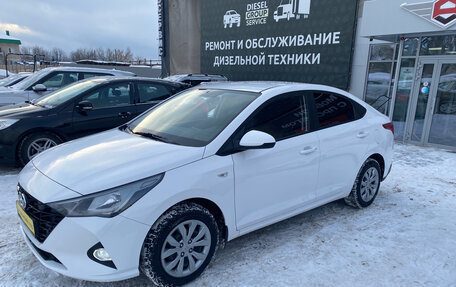 Hyundai Solaris II рестайлинг, 2021 год, 1 490 000 рублей, 4 фотография