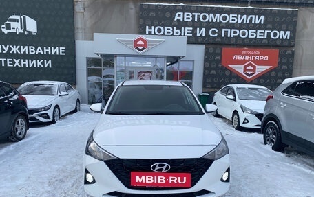 Hyundai Solaris II рестайлинг, 2021 год, 1 490 000 рублей, 2 фотография