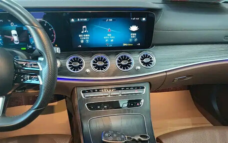 Mercedes-Benz E-Класс, 2021 год, 2 299 000 рублей, 13 фотография