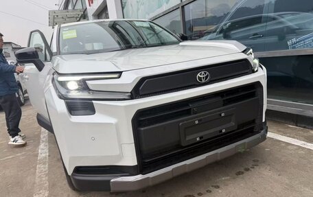 Toyota RAV4, 2025 год, 4 500 000 рублей, 1 фотография