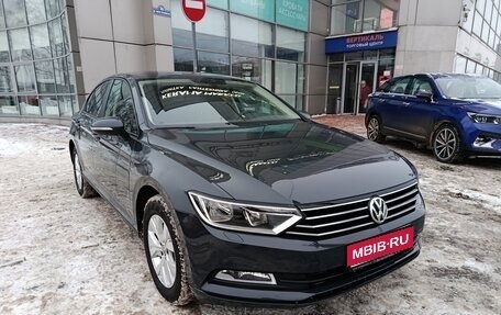 Volkswagen Passat B8 рестайлинг, 2018 год, 2 310 000 рублей, 1 фотография