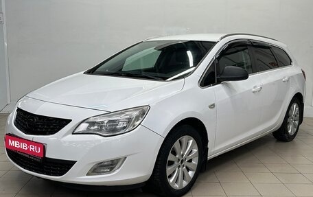 Opel Astra J, 2012 год, 680 000 рублей, 1 фотография