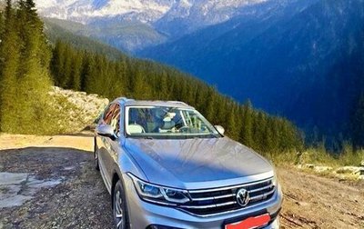 Volkswagen Tiguan II, 2021 год, 3 800 000 рублей, 1 фотография