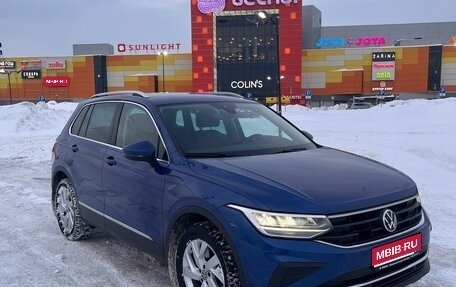 Volkswagen Tiguan II, 2021 год, 4 250 000 рублей, 1 фотография